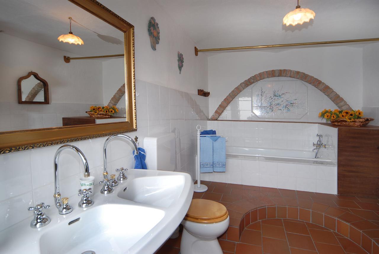 Agriturismo Sondrea Sinio Eksteriør billede